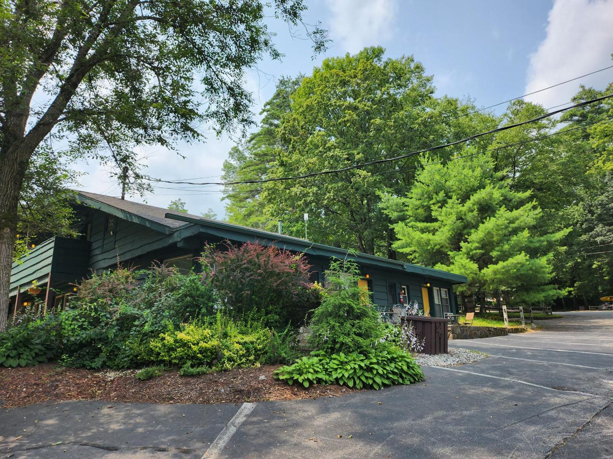 Adirondack Diamond Point Lodge Lake George Exterior photo